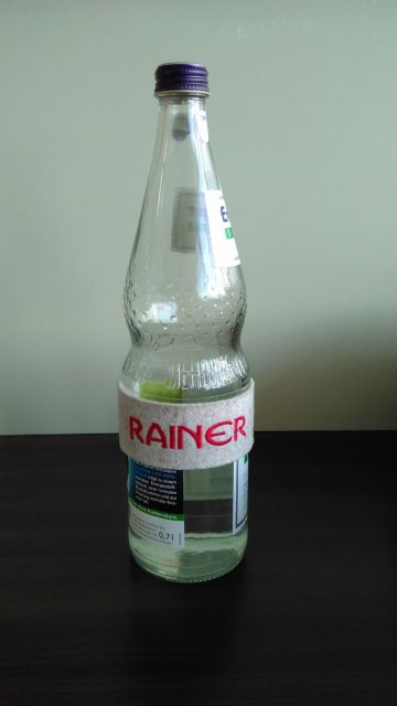 Bandelette nominative sur bouteille d'eau : Rainer